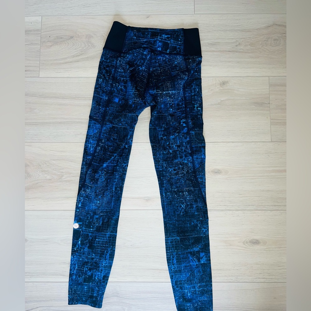 Lululemon Keep Your Form Tight 25" - City Lights Multi Black / Black - Size 2 - Picture 11 of 13